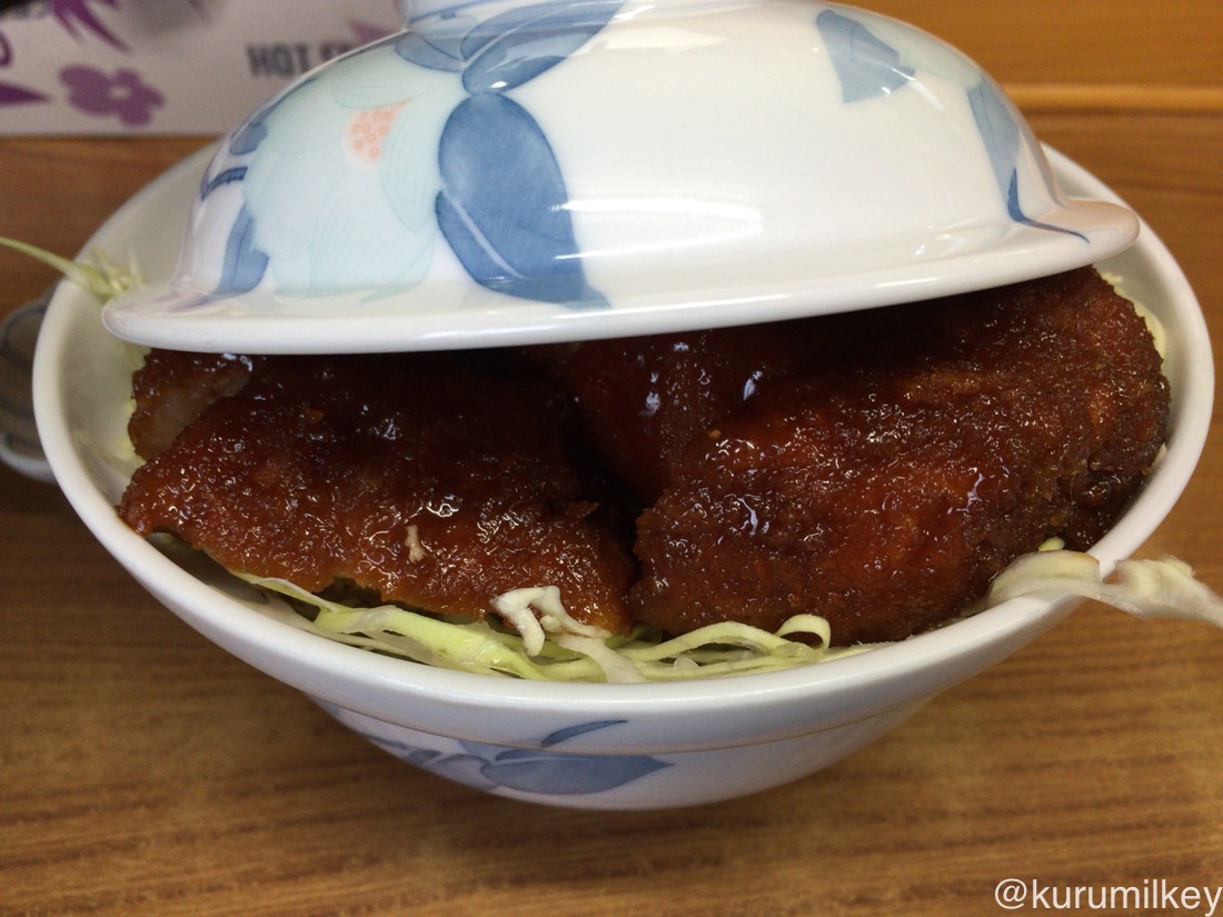 ソースカツ丼ふた付き